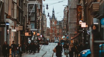 Image for Het belang van taalonderwijs voor migranten en vluchtelingen in Amsterdam